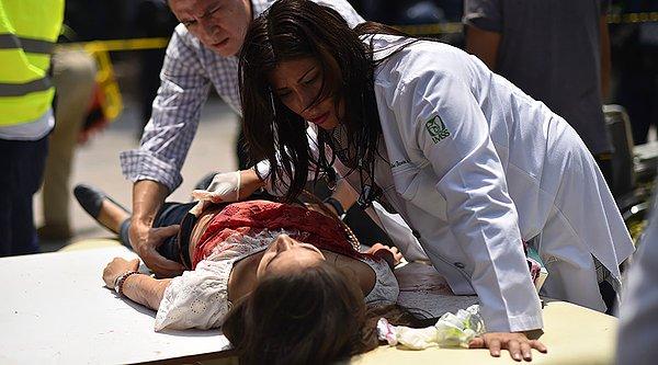 Meksika Devlet Başkanı Enrique Peña Nieto, Mexico City'deki Coapa ilçesinde bir okulun çökmesi sonucu 20'den fazla çocuğun öldüğünü, 30'unun da kayıp olduğunu açıkladı.