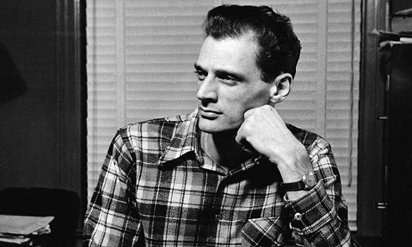 6. У драматурга Артура Миллера был сын с синдоромом Дауна, которого он сдал в психиатрическую клинику через неделю после рождения. Он никогда не навещал его и даже не упоминал о нем в своих мемуарах.