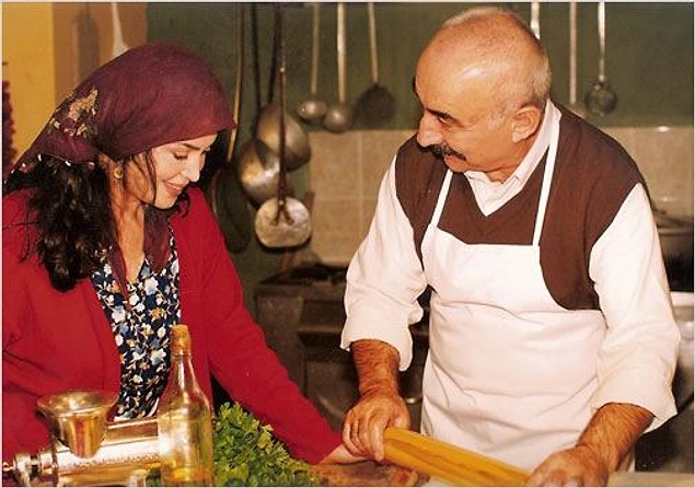 İkinci Bahar adlı dizide Türkan Şoray'la başrolü paylaştı.