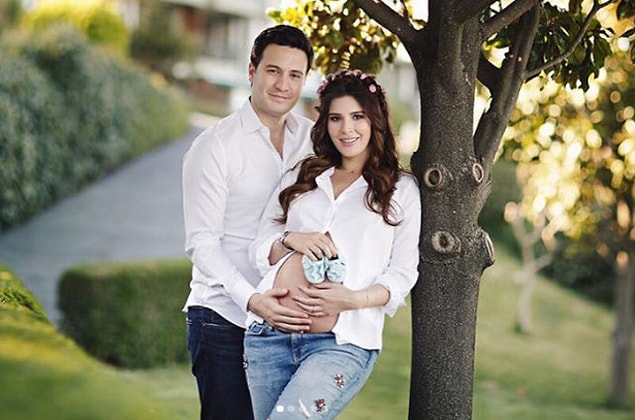 21. Hatice Şendil ❤️ Burak Sağyaşar