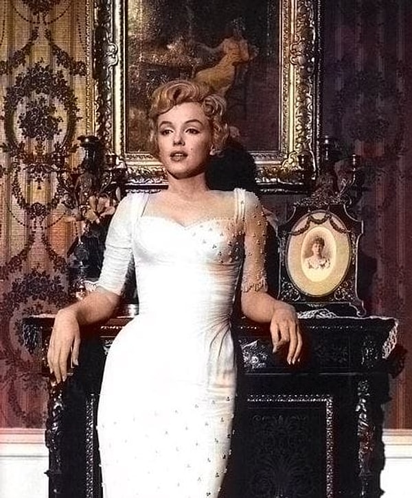 14. Мэрилин Монро использовала 5 различных оттенков помад, чтобы губы выглядели пухлыми.