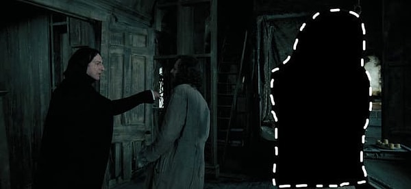 5. А в этой мрачной сцене рядом с Сириусом стоял...