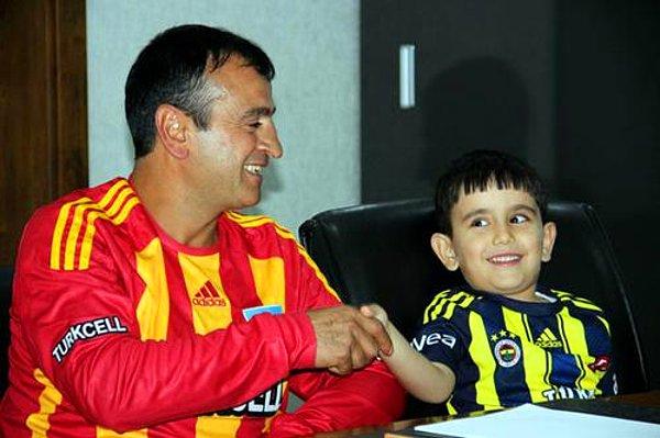 Daha sonra Kayseri Valisi Orhan Düzgün, Kayserispor taraftarı Recai ile çocuk ve ailesini makamında buluşturarak olayı tatlıya bağlamıştı. Ama bu olay Türk futboluna bir kara leke olarak yerleşmişti bile.