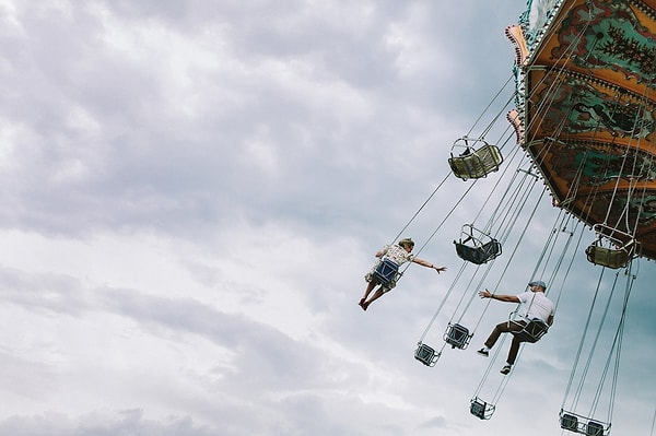 2. ...или покататься на карусели, как в детстве!