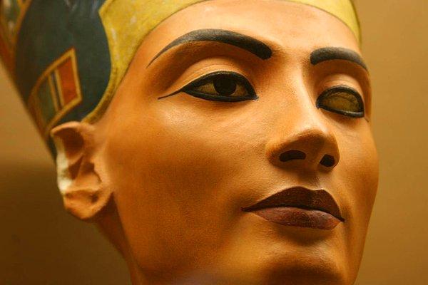 Mısır ve Asur Uygarlıkları’nda Makyaj