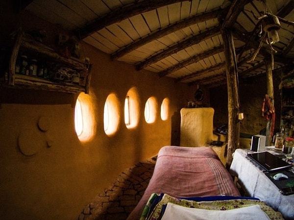 3. Строительство идёт с 2011 года, почти всё своё время Евгений проводит именно на этом объекте.