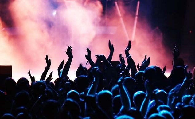 PLOS One'da yayımlanan çalışmaya göre araştırmacılar 3 yıldan az müzik eğitimi almış 96 heteroseksüel kadın ve erkeği deneye tabi tuttular.