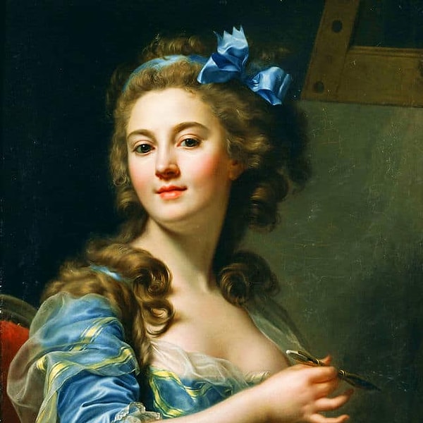 4. Какой из кулонов смотрит на вас?