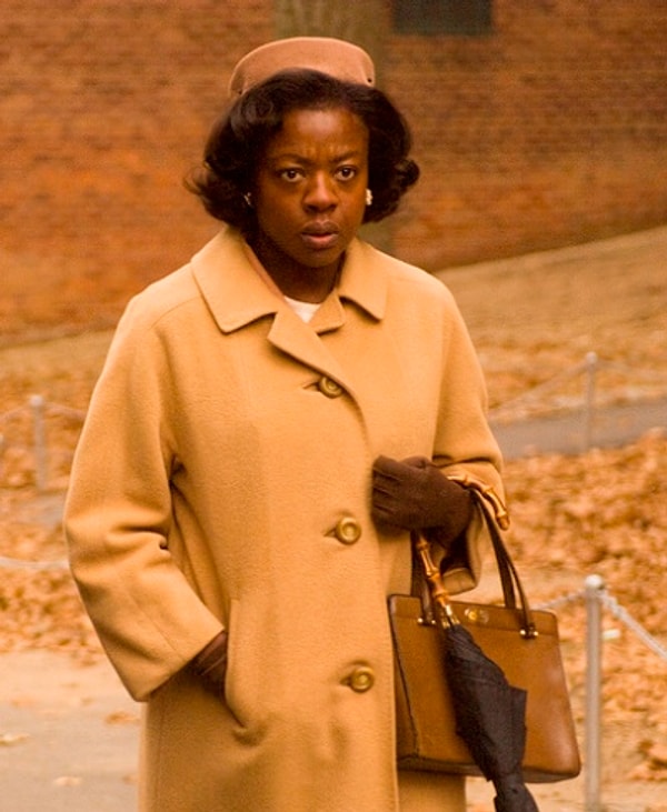 1. Вило Дэвис в фильме "Сомнение" (2008), на экране около 8 минут