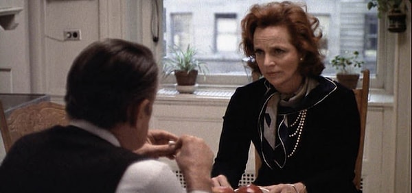 8. Беатрис Стрейт в фильме "Телесеть" (1976), в кадре около 5 минут