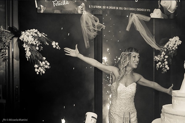 Свадебное платье Лауры было просто ослепительным! 👇