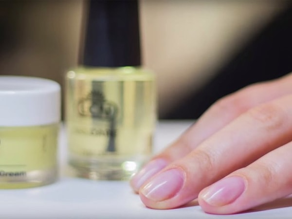 5. Вы любите чистить ногти