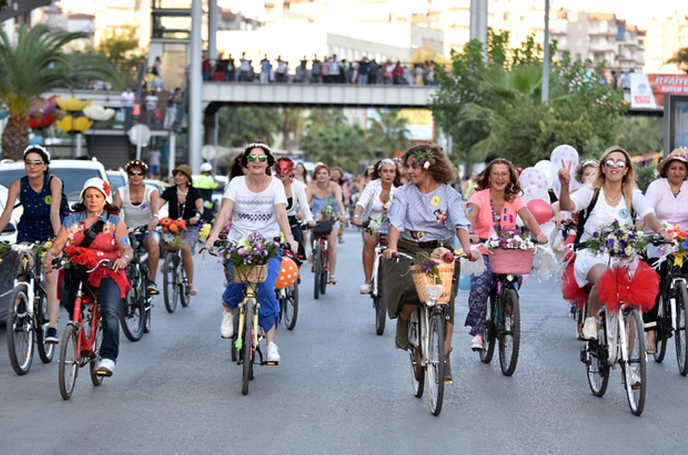 Çocuklar Kadar Mutlu, Kuşlar Kadar Özgür... Güzel Ülkemizin Güzel Kadınları Bu Eylemle Hepimizi Gülümsetti!
