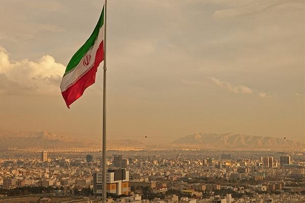 Bağımsızlık referandumunun düzenlenmesinin ardından somut yaptırımlar uygulamaya başlayan ilk ülke ise İran oldu.