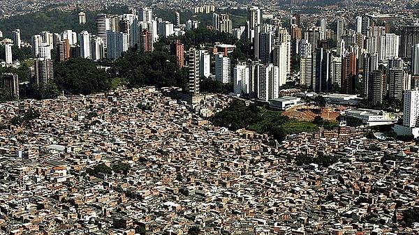 1. Dünyanın nüfus yoğunluğu bakımından en kalabalık şehri hangisidir?