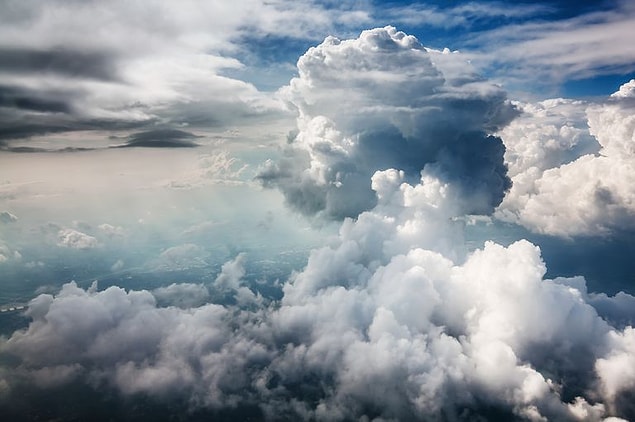 10. Dünya atmosferinde en fazla bulunan gaz hangisidir?