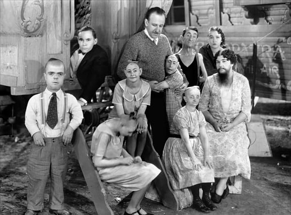 23. Freaks (1932)