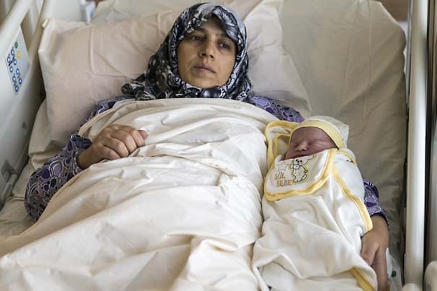 Savaştan kaçarak Türkiye'ye gelen aile vefa borcu olarak çocuklarına Cumhurbaşkanımızın ismini koymuşlar.