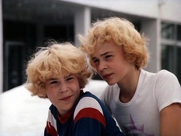 1. Юрий и Владимир Торсуевы, "Приключения Электроника"