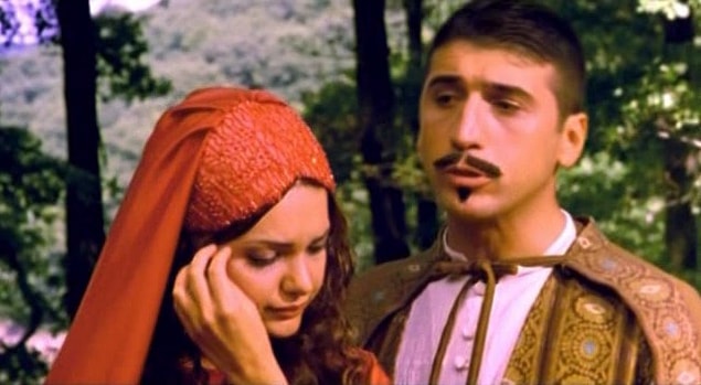 15. Hande Ataizi & Cem Davran