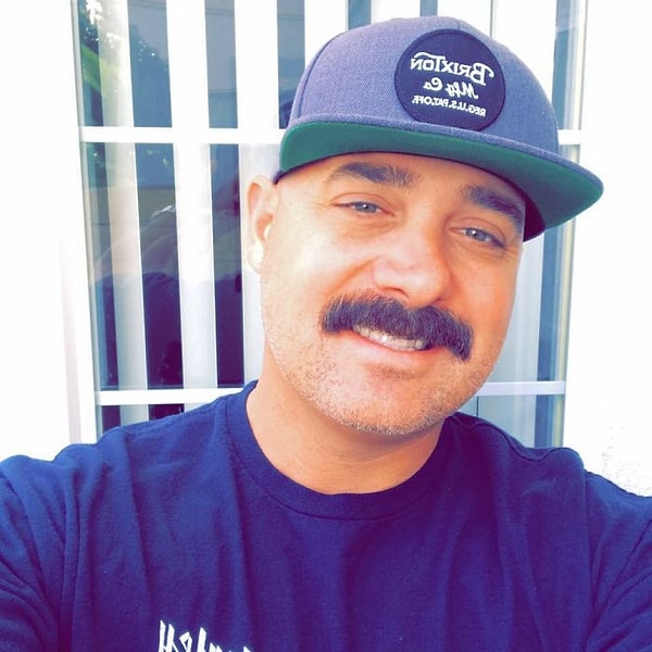 7. Пожарного Стива Киза застрелили, когда он делал женщине искусственное дыхание.