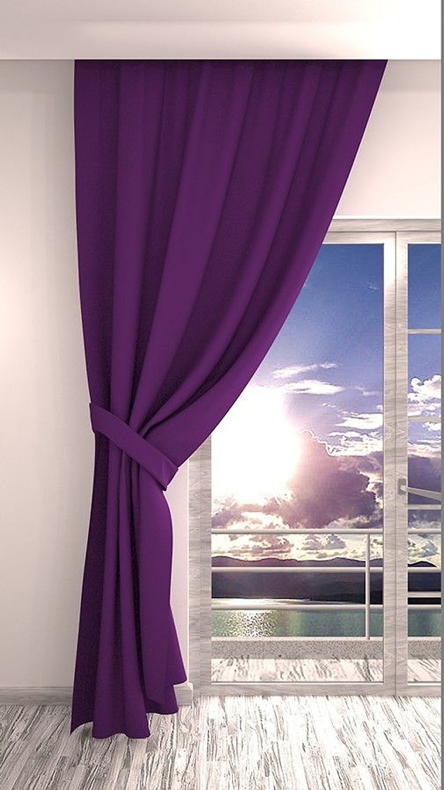 12. Salonunuzun havasını değiştirmeye kararlı rengi ve ışığı mükemmel kesen dokusuyla iç açıcı mor fon perdeler