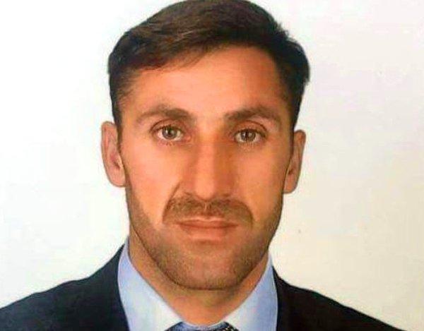 28 yaşında dört çocuk babası olan ve koruculuk yapan İslam İrez, Şemdinli'de sınır bölgesinde teröristlerle çatışmaya girdi. İrez yaşanan çatışma sonucu şehit düştüğünde tarih 29 Eylül'dü.