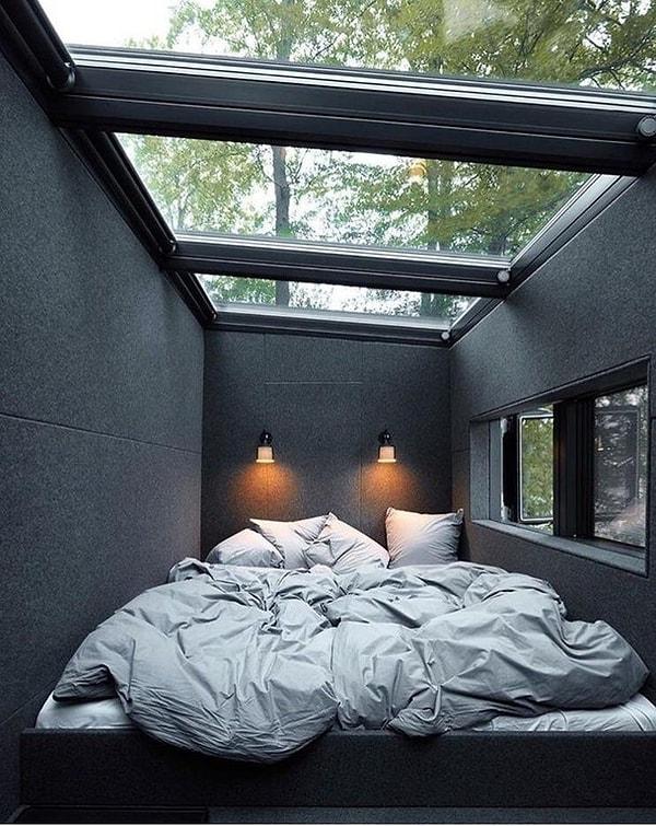 Ya da çatı katında şöyle bir yatak odası?