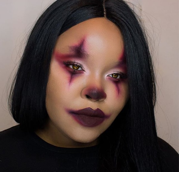 10. Это, пожалуй, самый простой вариант, если у вас нет времени возиться с мейкапом, а выделиться хочется.