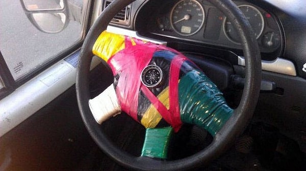 12. Крепче за баранку держись, шофёр! (А когда баранка такая...)