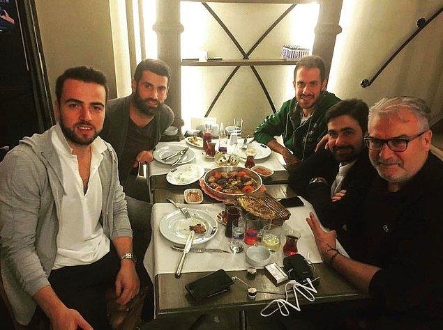 Geçtiğimiz gün Fenerbahçe futbol takımının kaptanı Volkan Demirel ile basketbol takımının kaptanı Melih Mahmutoğlu yemekte buluştu.