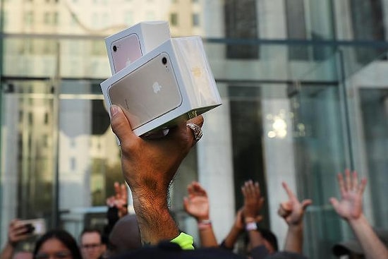 Sizin İçin İnceledik: iPhone X Yerine iPhone 8 Satın Almak Daha Mantıklı Olabilir📱