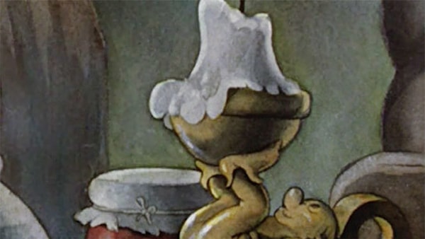 2. А откуда этот оригинальный подсвечник?