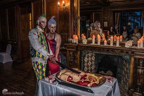 9. Свадебный торт также был продуман до мелочей...