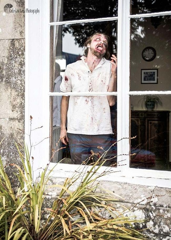 11. Да уж, не завидуем мы тем, кто случайно прогуливался мимо этой вечеринки