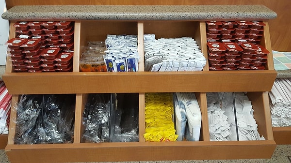 1. Работникам этого ресторана быстрого питания можно только аплодировать!