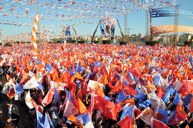 "AK Parti kendini yiyecek kadar güçlendi"