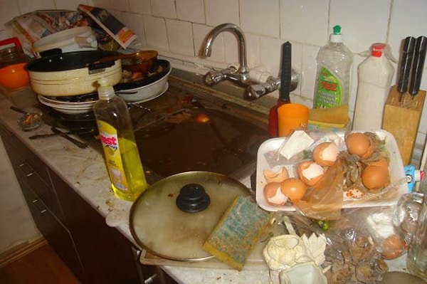 2. А как обстоят дела у вашего партнера с уборкой дома? В чем его главный недостаток?