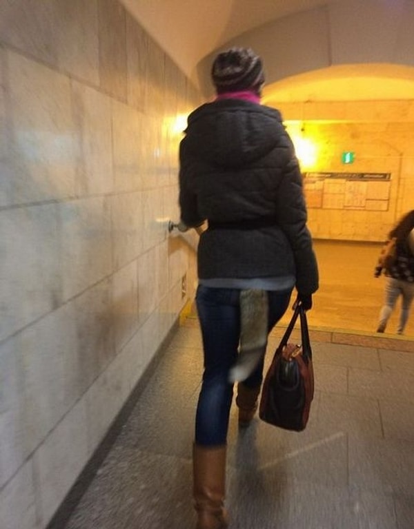 3. Хвост? У нее там хвост?!