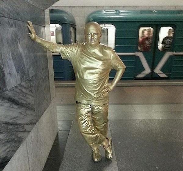 10. Вот это я понимаю, золотой человек во всех смыслах!