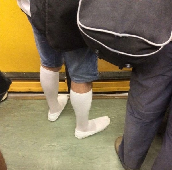 14. Чувак, что случилось с твоей обувью?