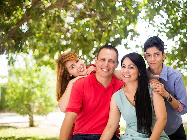 8. Какие родственники у вашего партнера?