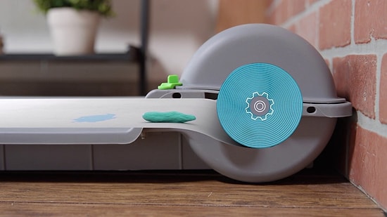 Hayvan Dostlarıyla Aynı Evi Paylaşanlar İçin Muhteşem İcat: Kendi Kendini Temizleyebilen Altlık