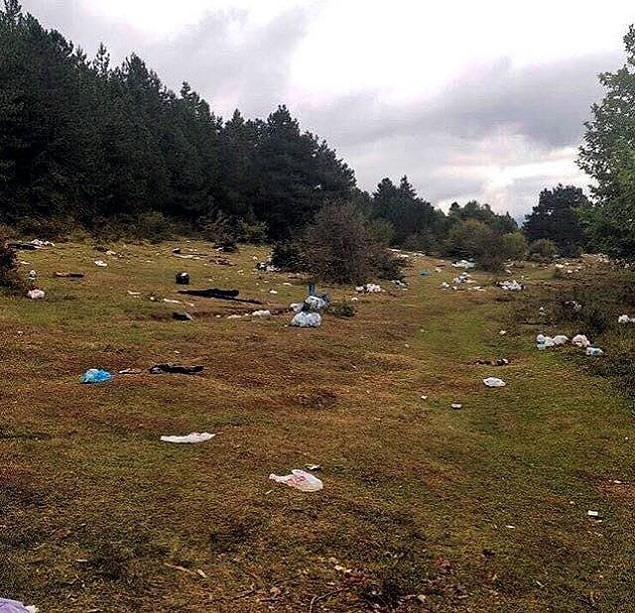 Dün ve bugün de devam eden çalışmada şimdiye kadar 2 kamyon çöp toplandı...