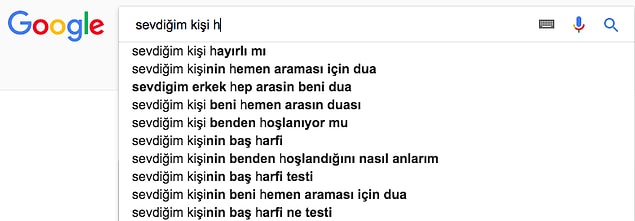 8. Telefonun başında çaresiz bekleyenler de burada.