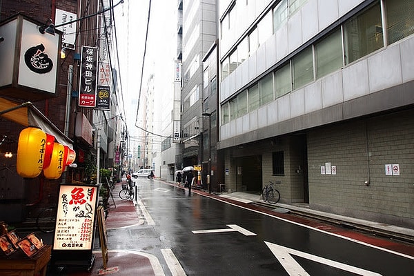 8. На улицах нет мусорных баков