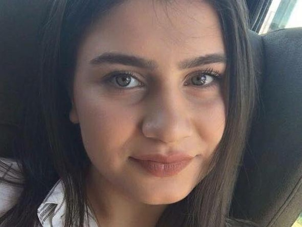 Dün Öldürülen Genç Kız Bir Ay Önce Yazmış: 'Gizli Bir Sapığım Var Sokağa Çıkmaya Korkuyorum'