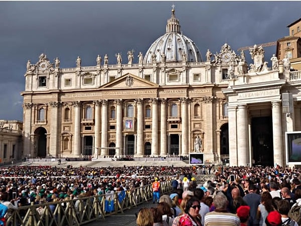 10. Площадь Святого Петра, Ватикан