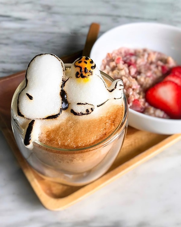 6. Эти работы недавно привлекли внимание Сингапурского кофе-фестиваля, который пригласил ее продемонстрировать свой талант на мероприятии в августе 2017 года.