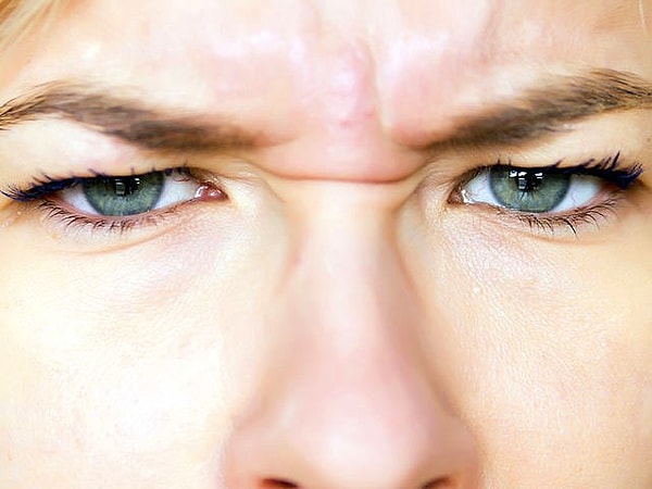 3. А эта женщина что чувствует?